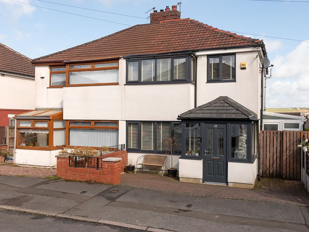 3 bed semidetached house for sale in Ullswater Road, Burnley