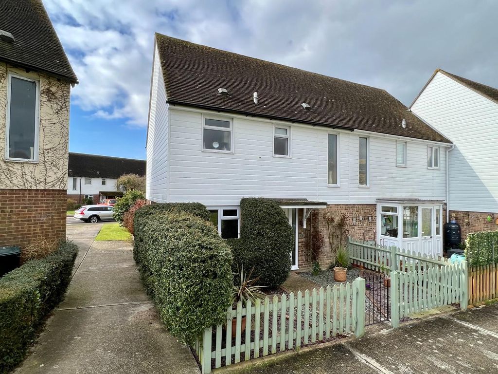 2 bed property for sale in Jubilee Field, Wittersham, Tenterden TN30