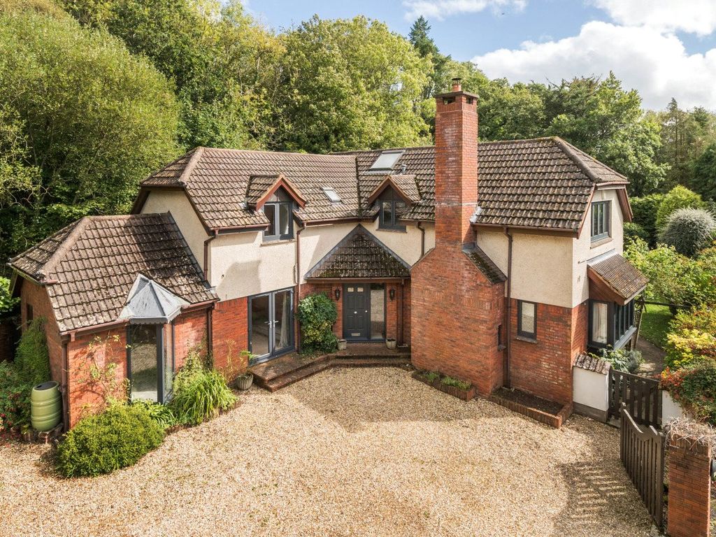 5 bed detached house for sale in Vicarage Lane, Longdown, Exeter EX6, £
