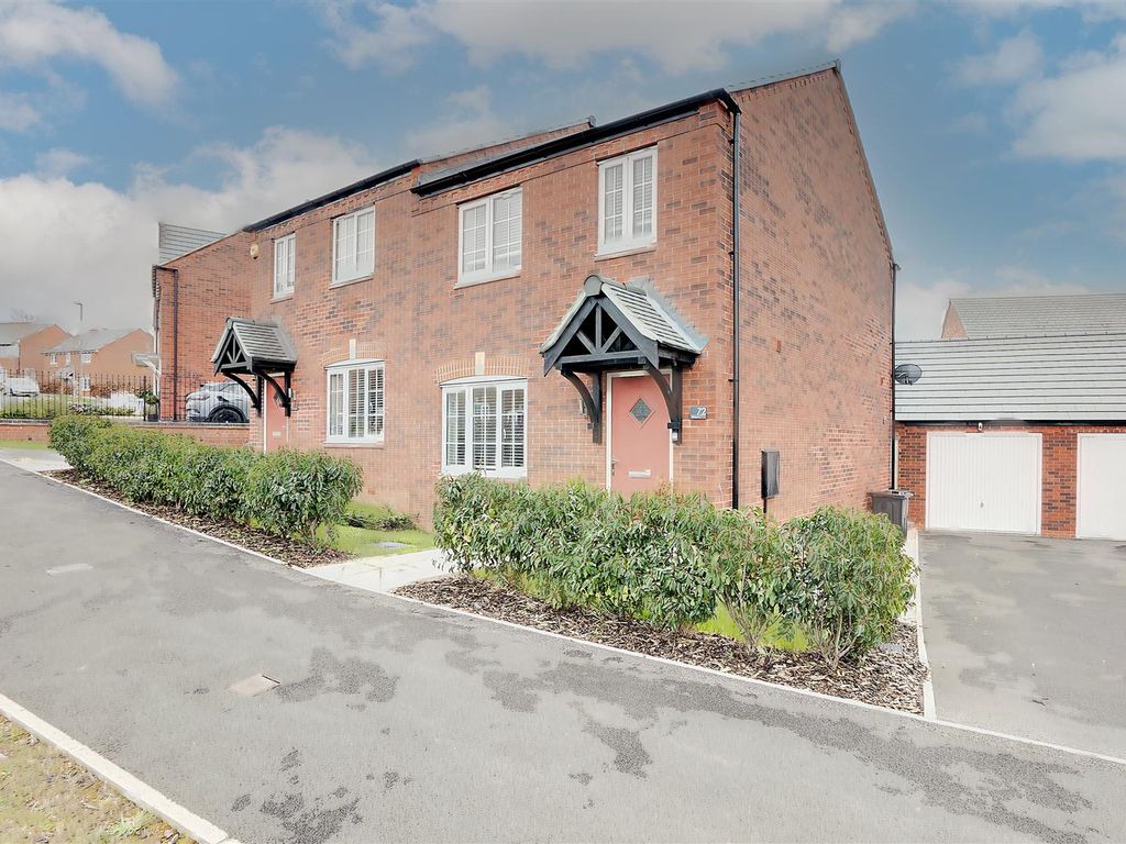 3 bed semidetached house for sale in Hall Road, AshbyDeLa