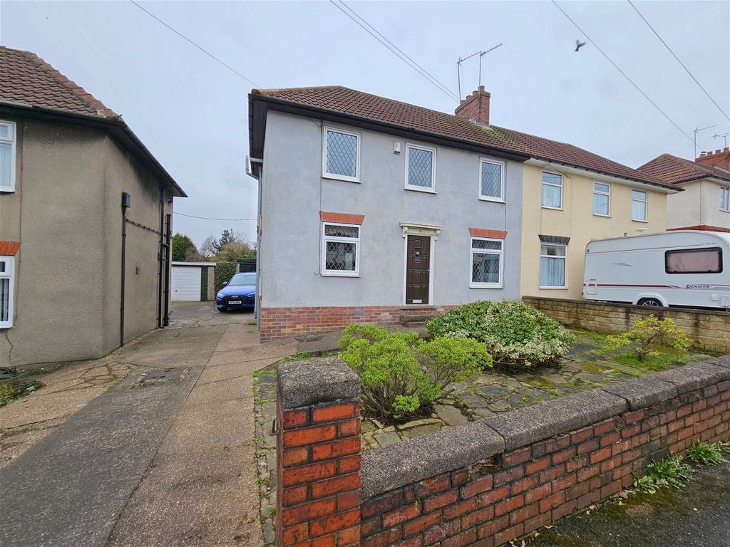 3 bed semidetached house for sale in Mitchelson Avenue, Dodworth