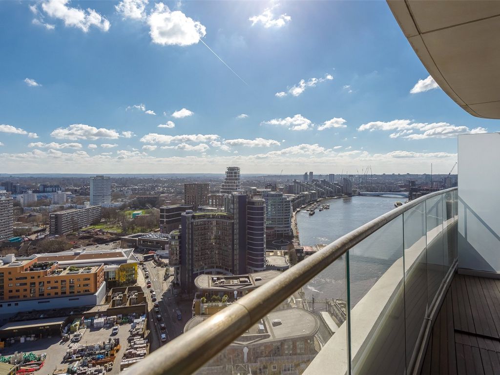 1 bed flat for sale in Lombard Wharf, 12 Lombard Road, Battersea SW11