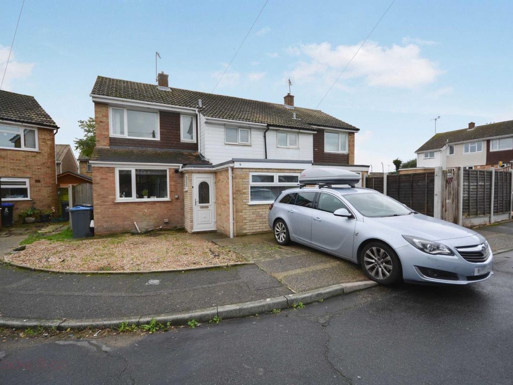 3 bed semidetached house for sale in Hawthorn Close, Ramsgate, Kent