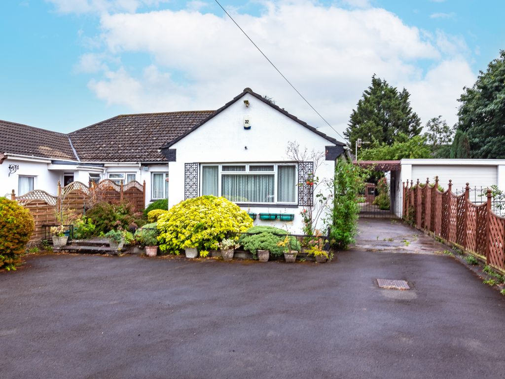 3 bed semidetached bungalow for sale in Charlton Lane, Brentry