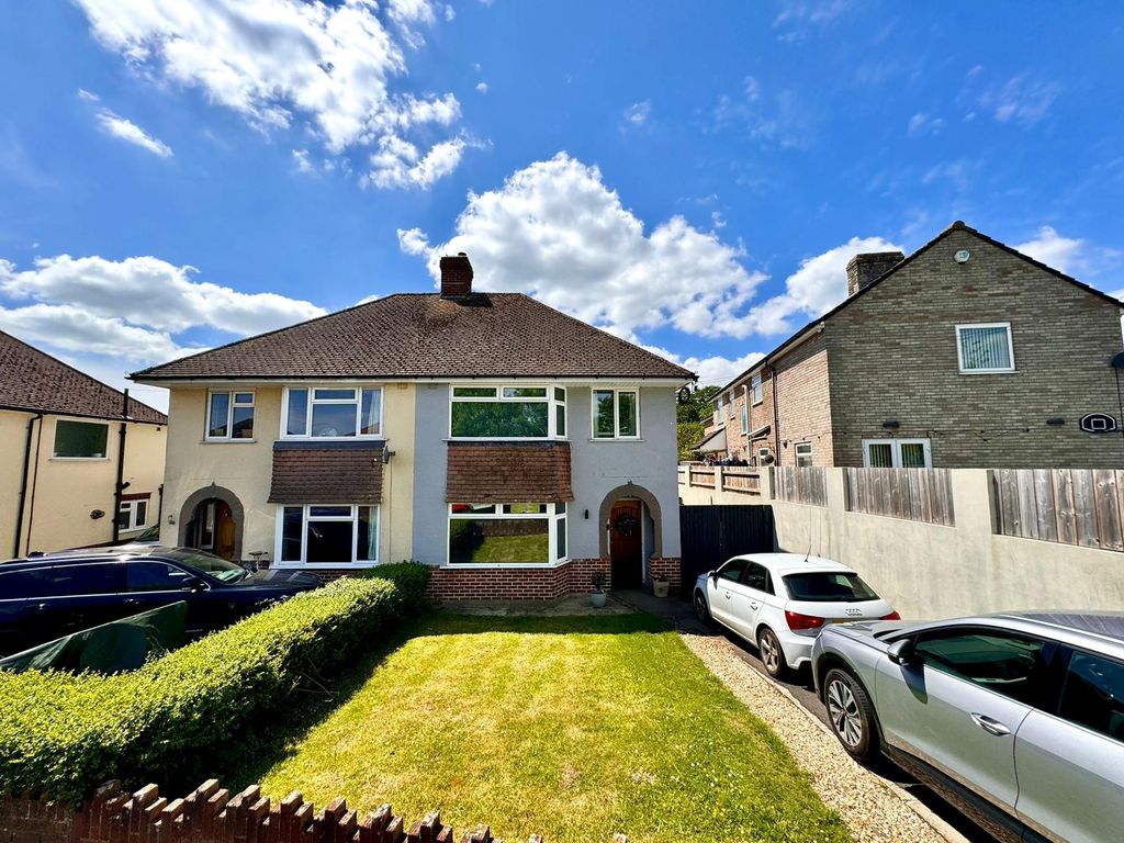 3 bed semidetached house for sale in Coronation Avenue, Yeovil BA21, £