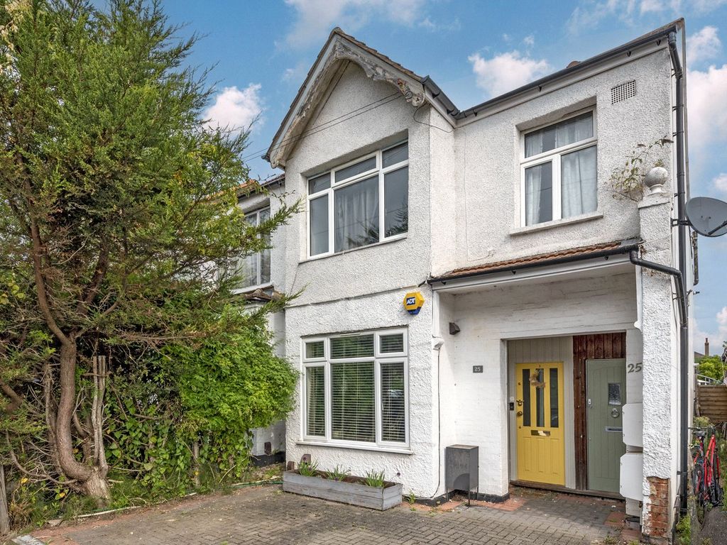 2 bed maisonette for sale in Tankerton Road, Surbiton KT6, £400,000 ...