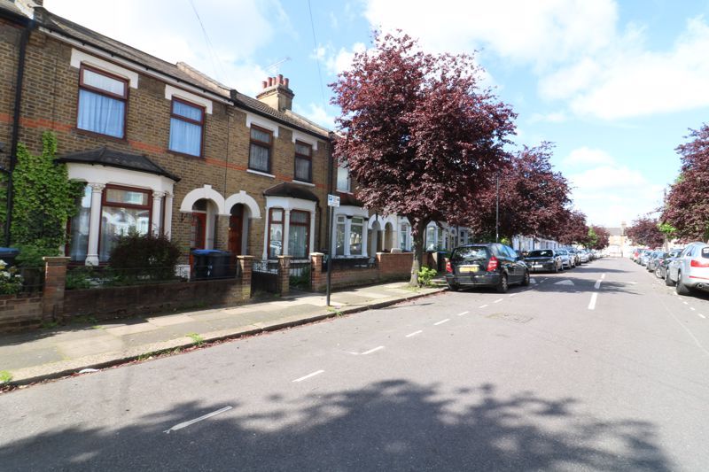 2 bed terraced house to rent in Alston Road, London N18 Zoopla