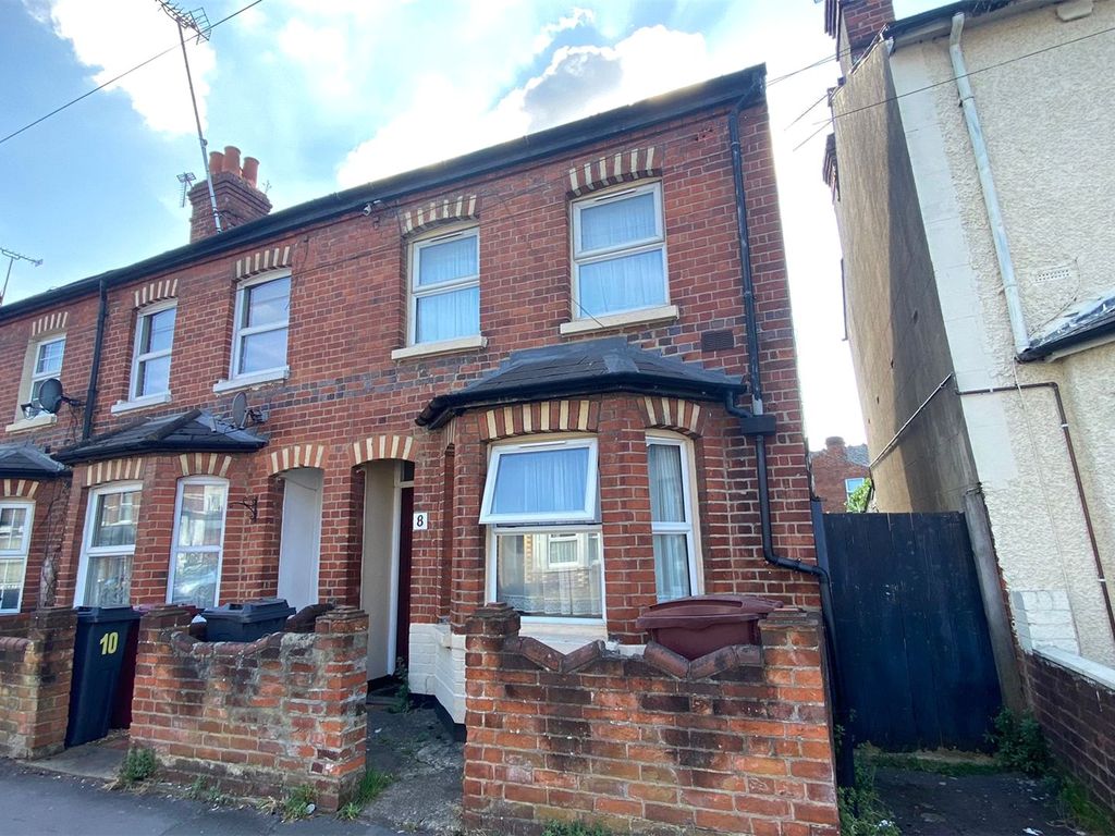3 bed terraced house for sale in Kensington Road, Reading, Berkshire