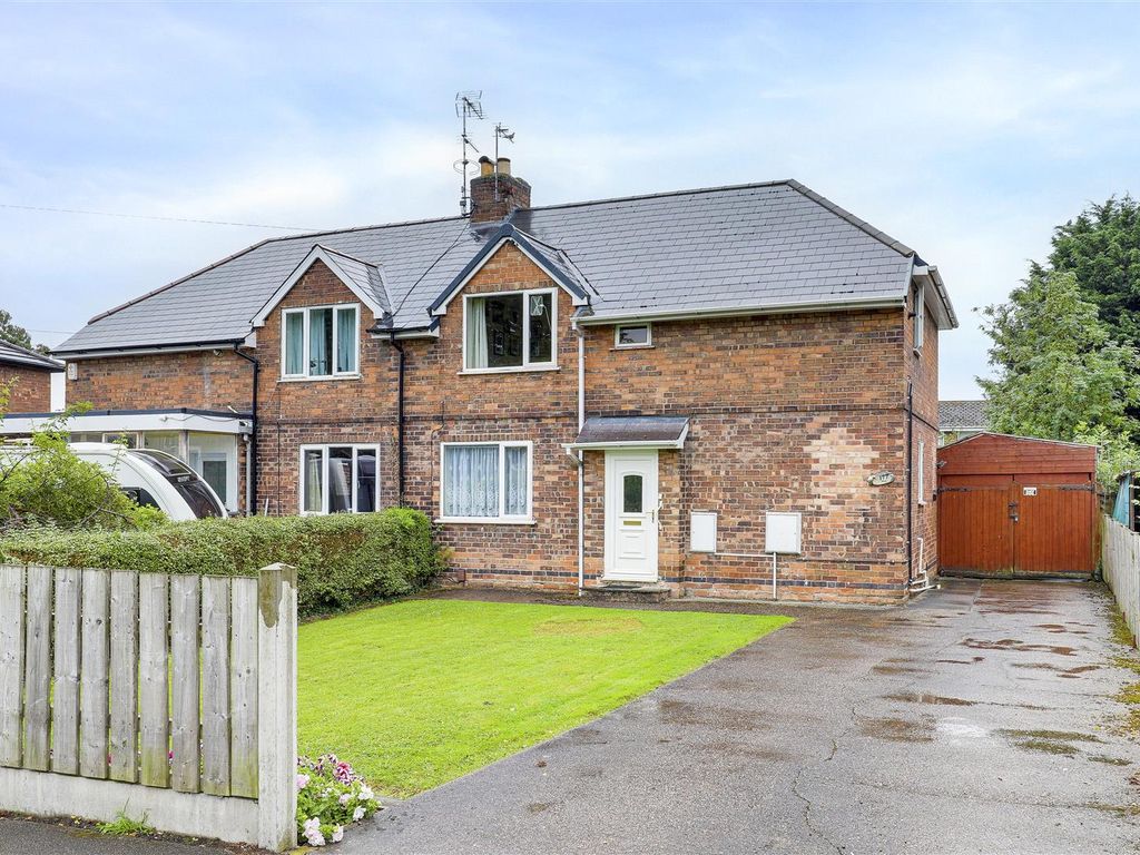 3 bed semidetached house for sale in Vale Road, Colwick