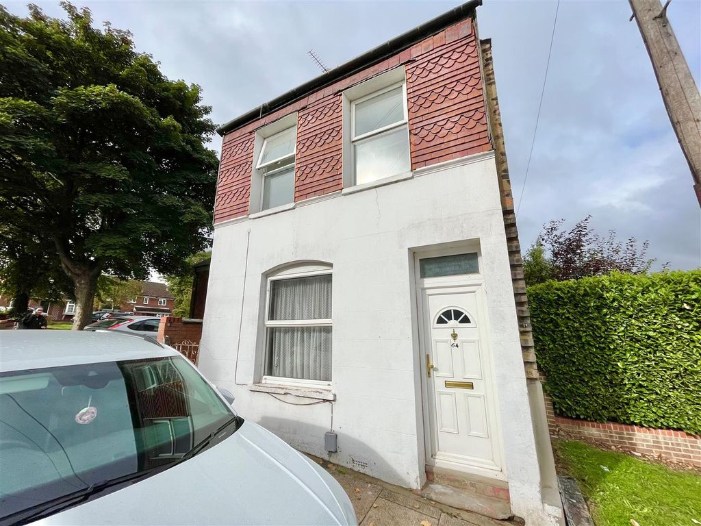 2 bed to rent in Tennyson Road, Luton LU1 Zoopla