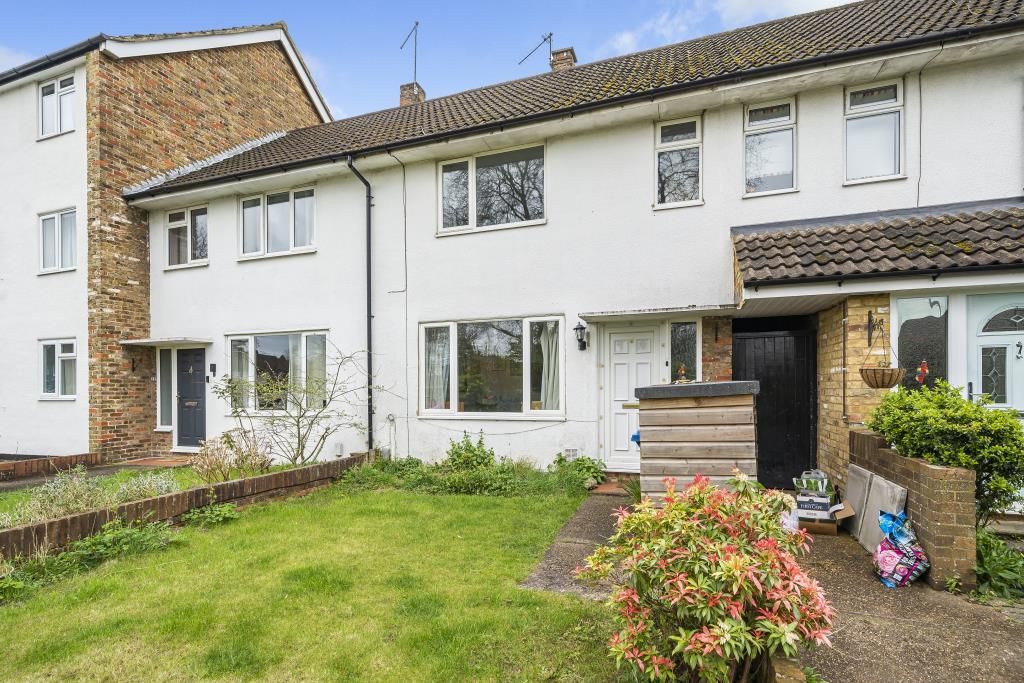 2 bed terraced house for sale in Maidenhead, Berkshire SL6, £375,000