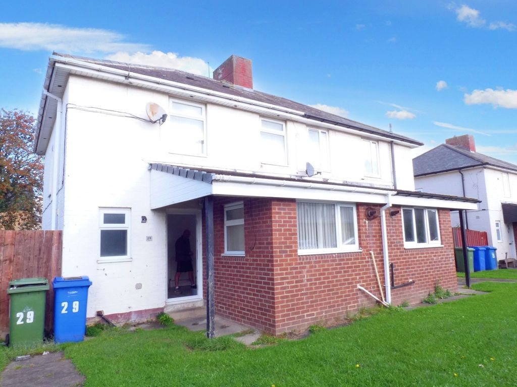 3 bed semidetached house for sale in The Crescent, Seghill