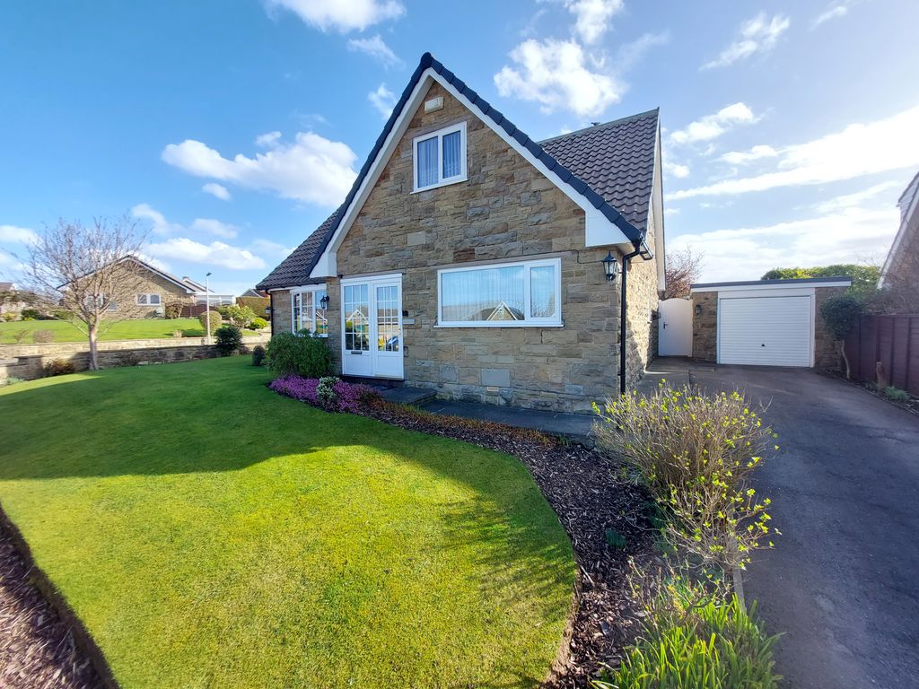 3 bed detached house for sale in Bronte Close, Scarborough YO12 Zoopla