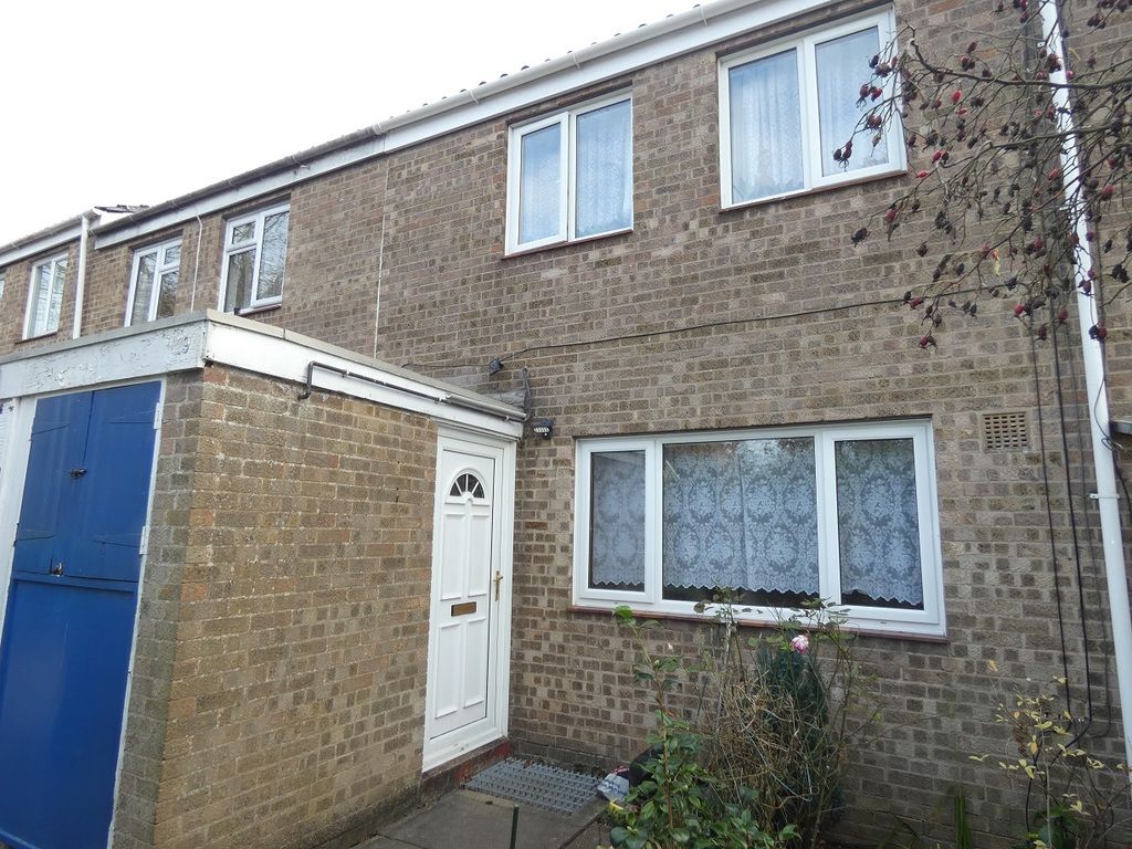 3 bed terraced house to rent in Florence Barclay Close, Thetford IP24, £950 pcm Zoopla