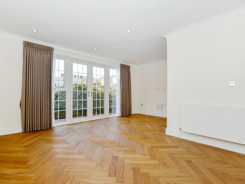 Robert Close, Maida Vale W9