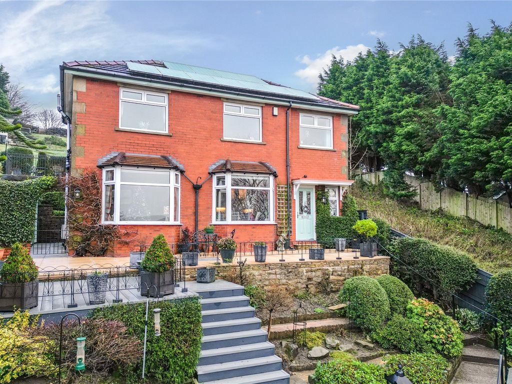 3 bed detached house for sale in Tonacliffe Road, Whitworth, Rochdale
