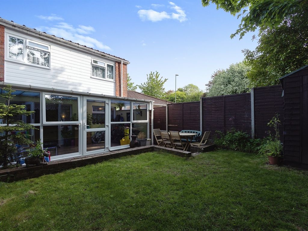 2 bed terraced house for sale in Haydn Road, Basingstoke RG22 Zoopla