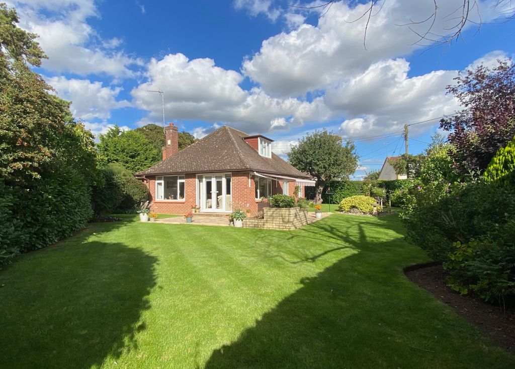 3 bed detached house for sale in The Limes, DorchesterOnThames, Wallingford OX10, £685,000