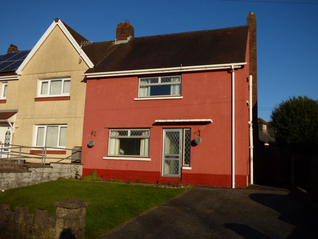 3 bed semidetached house for sale in Tyla Moes, Caewern, Neath . SA10