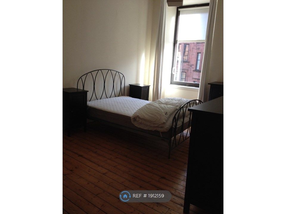 2 bed flat to rent in High Street, Glasgow G4, £1,000 pcm Zoopla