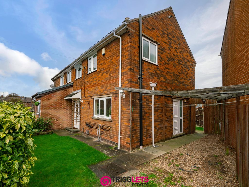 3 bed semidetached house for sale in Coronation Drive, Birdwell