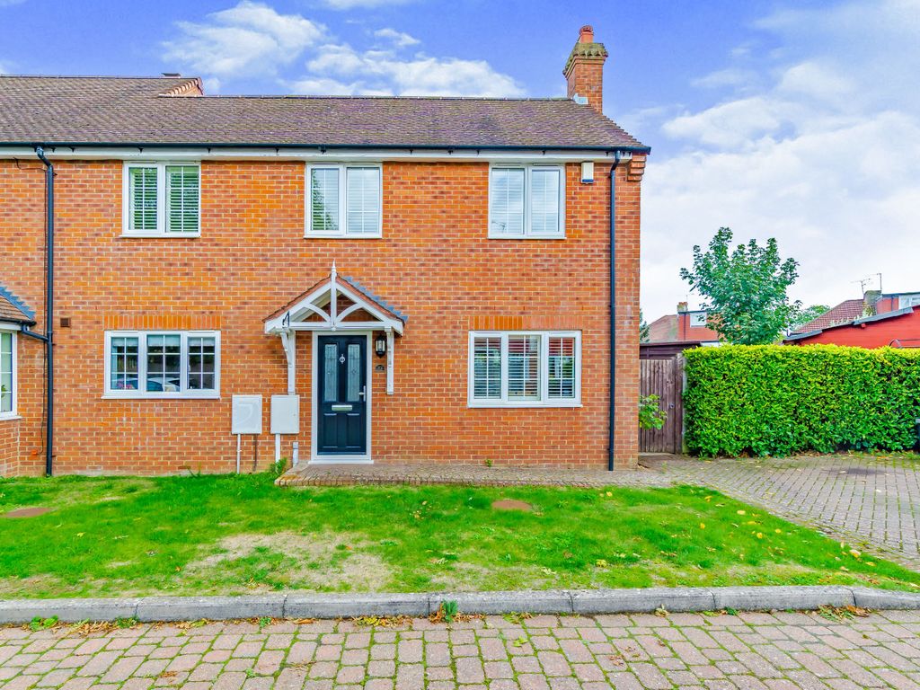 3 bed end terrace house for sale in Fulford Road, Caterham CR3 Zoopla
