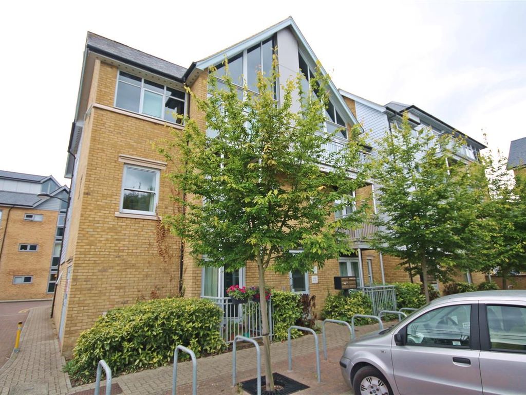 2 bed flat to rent in Bingley Court, Canterbury CT1 Zoopla