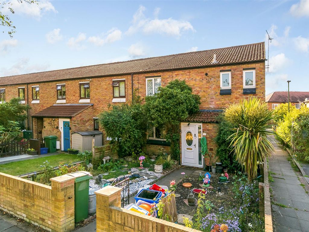 4 bed end terrace house for sale in Addison Road, Teddington TW11, £