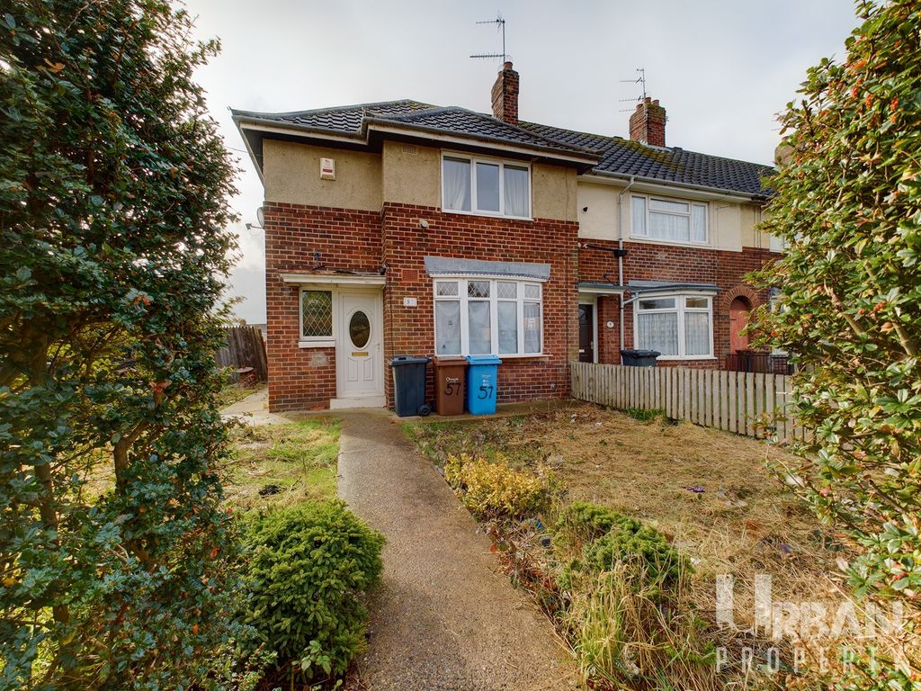 3 bed end terrace house for sale in Bainton Grove, Hull, Yorkshire HU6