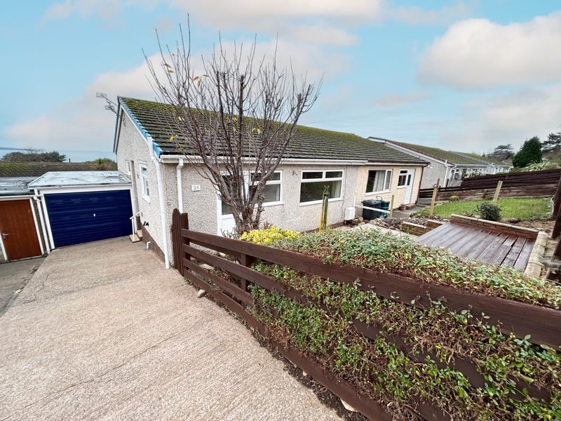 2 bed semidetached bungalow for sale in Merton Park, Penmaenmawr LL34