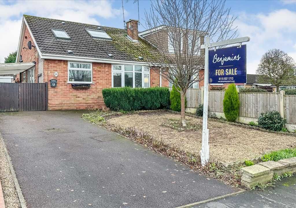 3 bed semidetached bungalow for sale in Beech Avenue, Keyworth