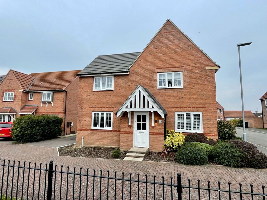 4 bed detached house for sale in Livia Avenue, North Hykeham, Lincoln