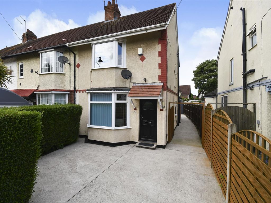 2 bed end terrace house for sale in The Paddock, Hull HU4, £179,950