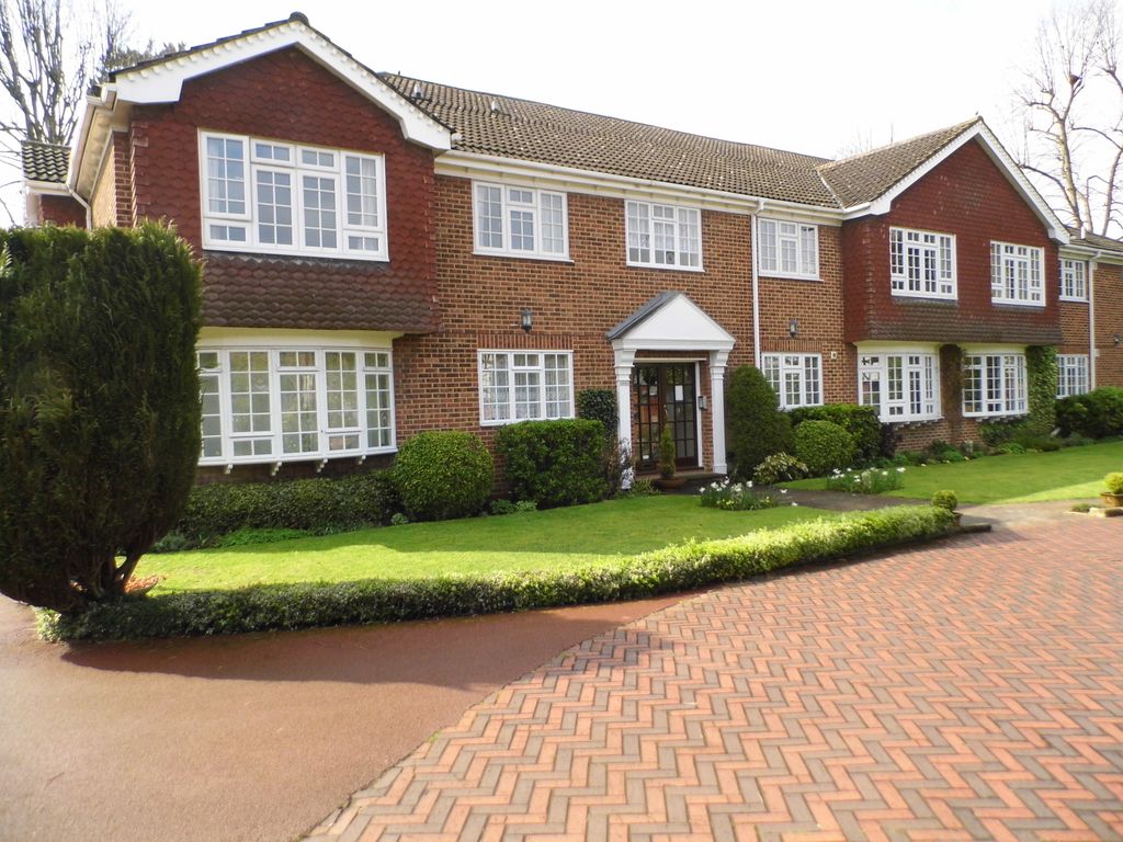 2 bed flat to rent in Parkstone Avenue, Hornchurch RM11 Zoopla