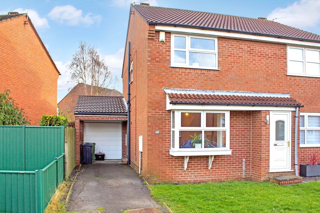 2 bed semidetached house to rent in Greystoke Road, York YO30, £1,050