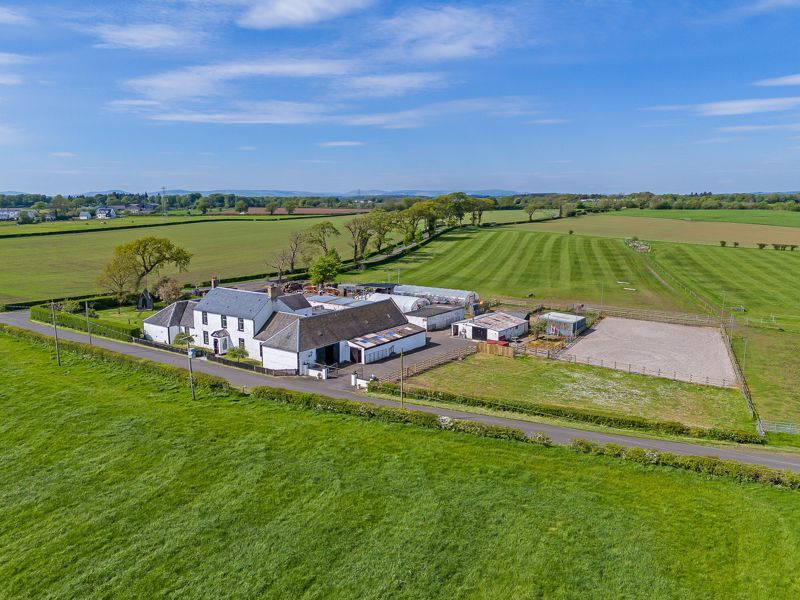 5 bed country house for sale in Overton Farm, Southhook Road By