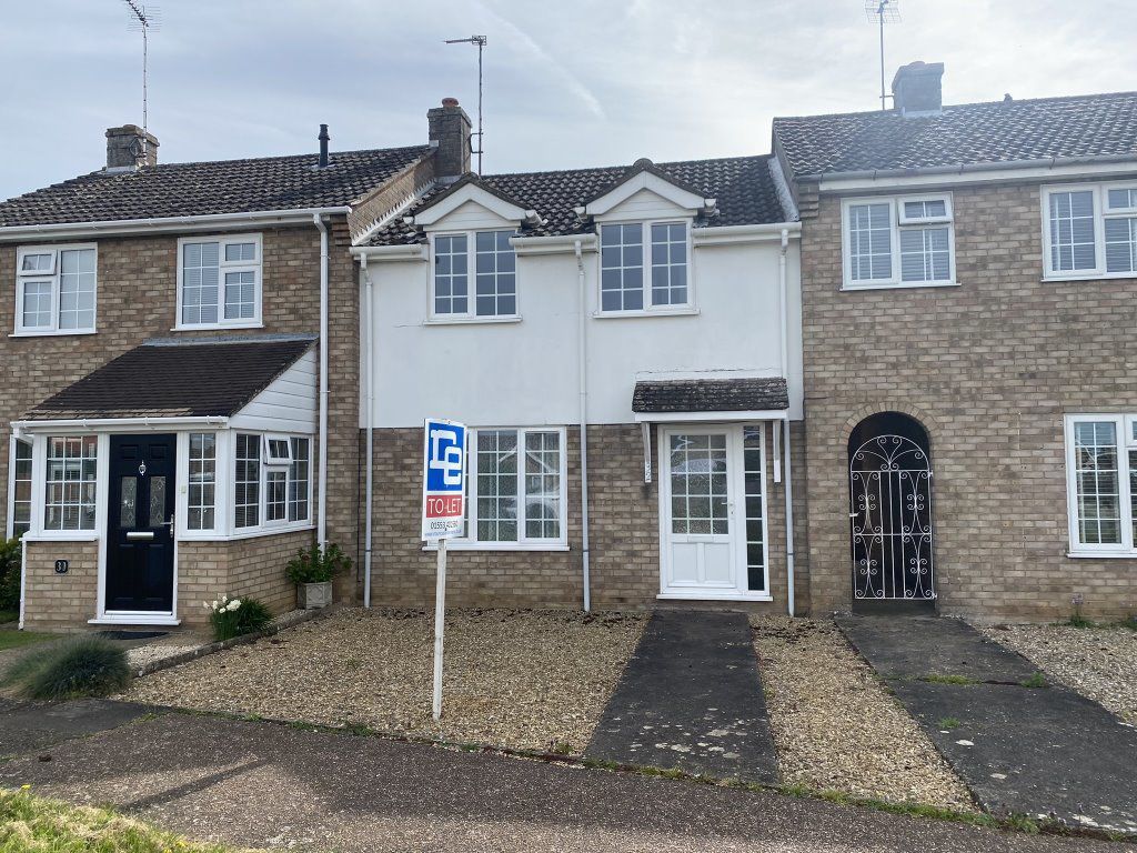 2 bed terraced house to rent in Lynn Road, King's Lynn PE31