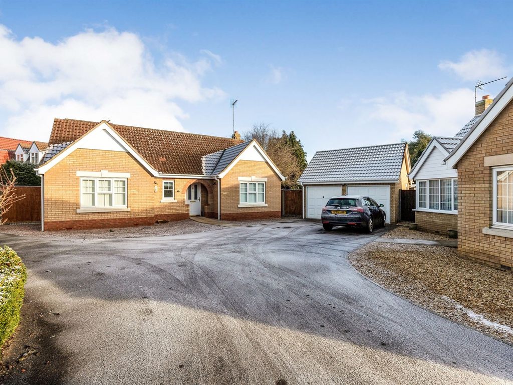 3 bed detached bungalow for sale in Morley Way, Wimblington, March PE15
