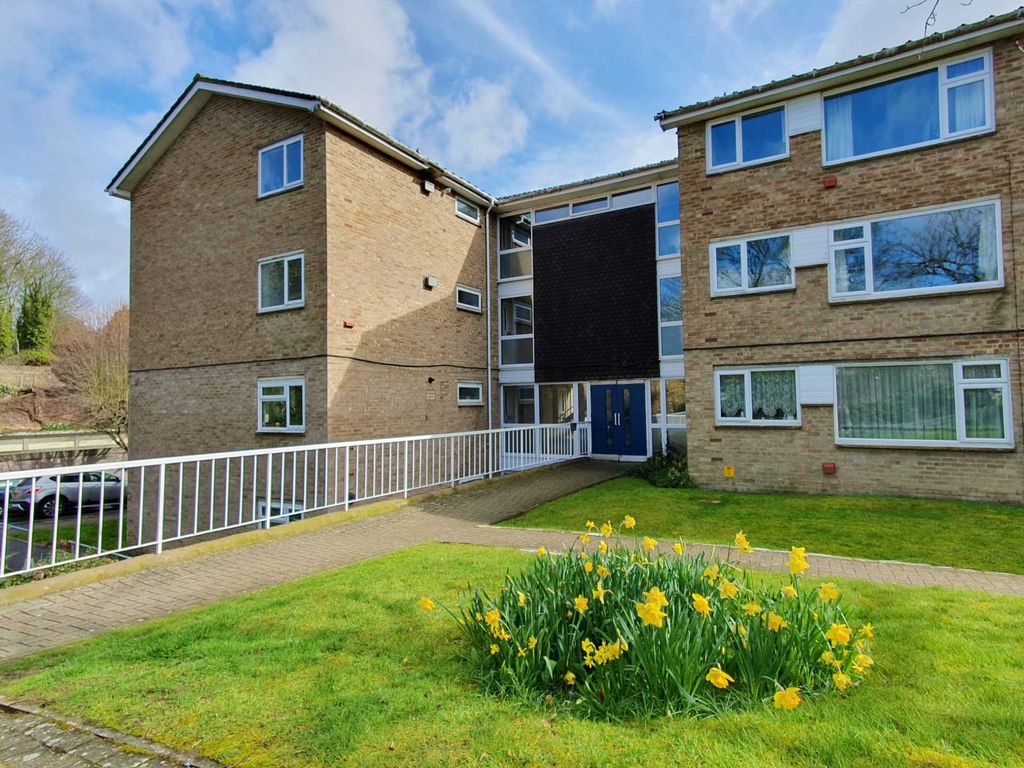 2 bed flat for sale in Old Dover Road, Canterbury CT1 Zoopla