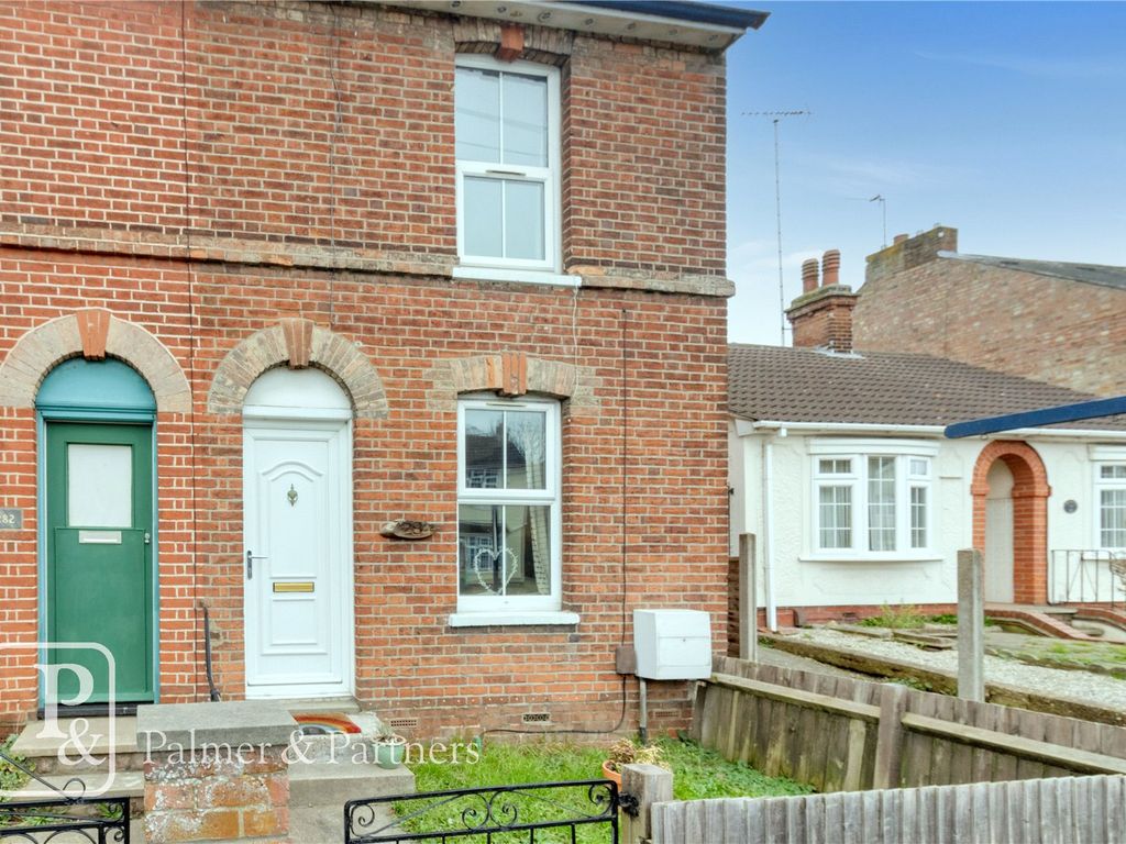 2 bed end terrace house for sale in Old Heath Road, Colchester, Essex
