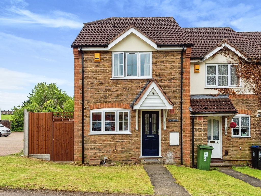 3 bed end terrace house for sale in Slippers Hill, Hemel Hempstead HP2