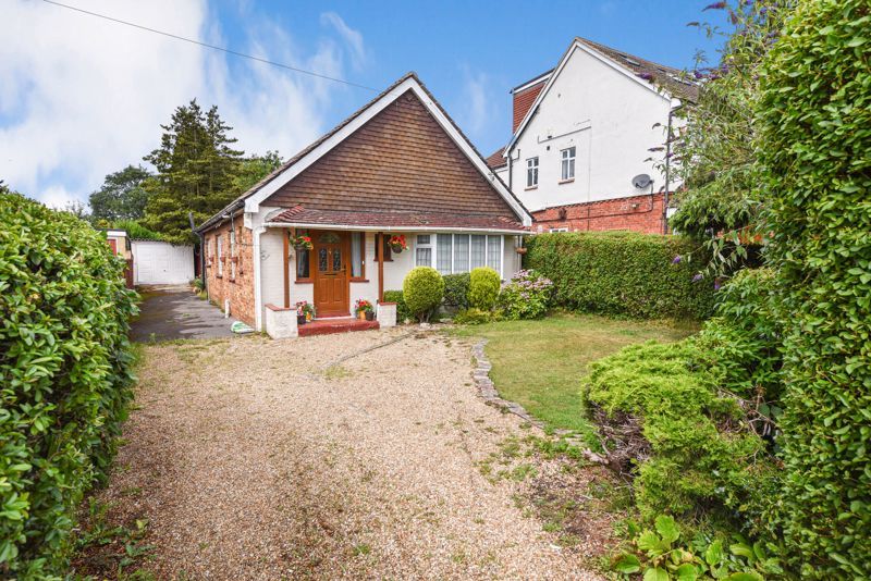 2 bed detached bungalow for sale in Hulbert Road, Bedhampton, Havant