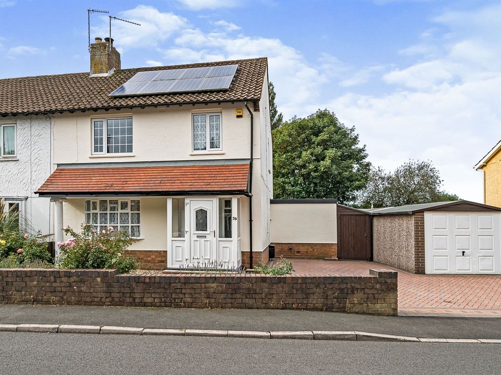 3 bed semidetached house for sale in Fullwood Crescent, Dudley DY2