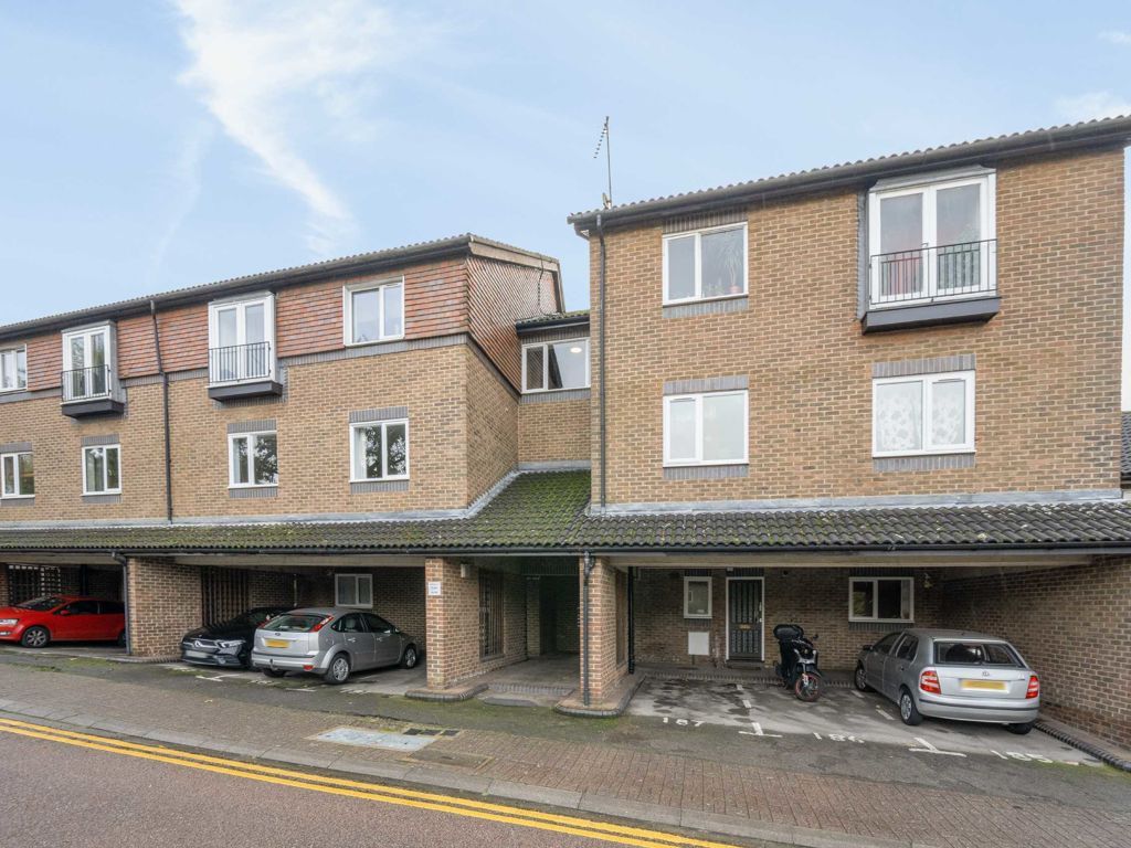 Studio for sale in Abbeyfields Close, London NW10, £220,000 Zoopla