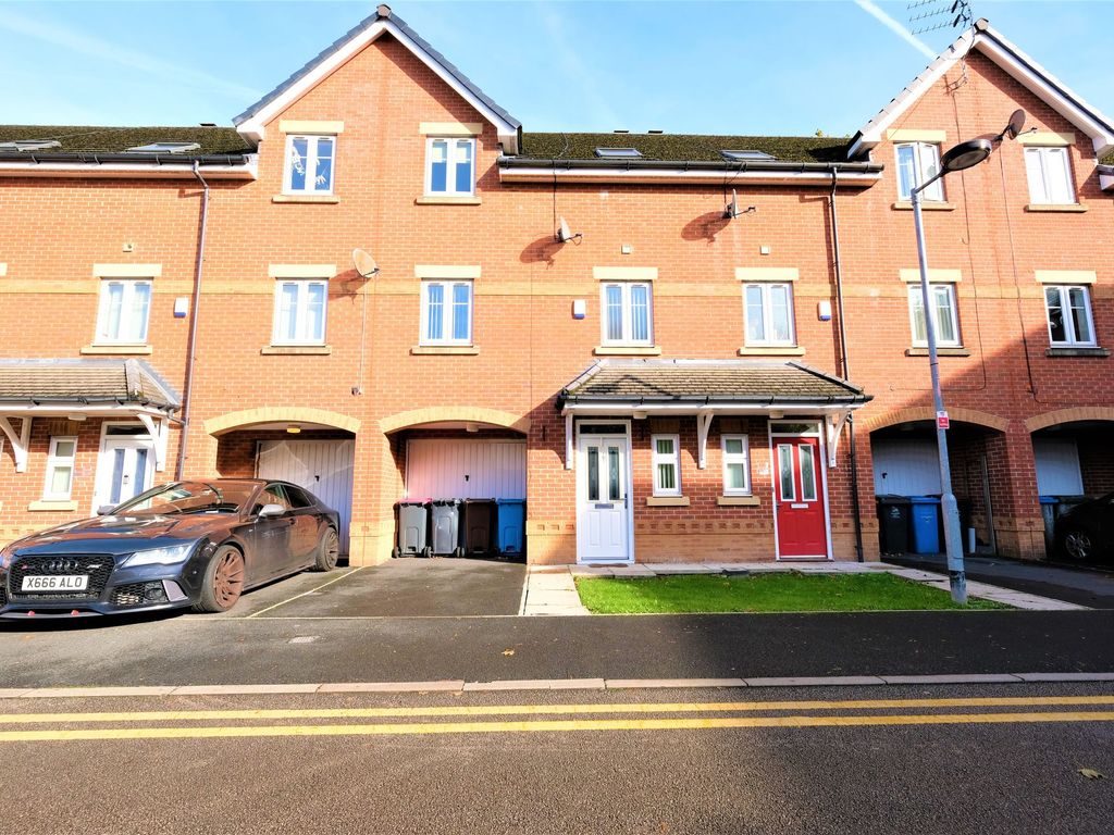 4 bed terraced house for sale in Verdant Lane, Eccles M30 Zoopla