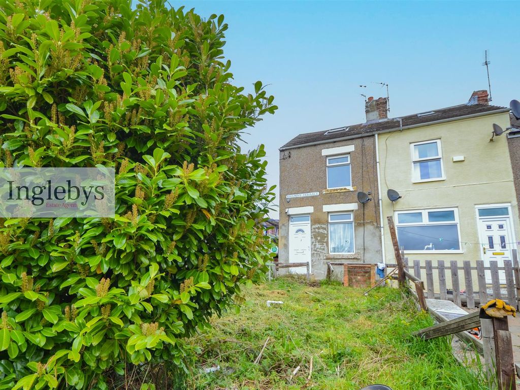 3 bed end terrace house to rent in Railway Terrace, Loftus, SaltburnBy