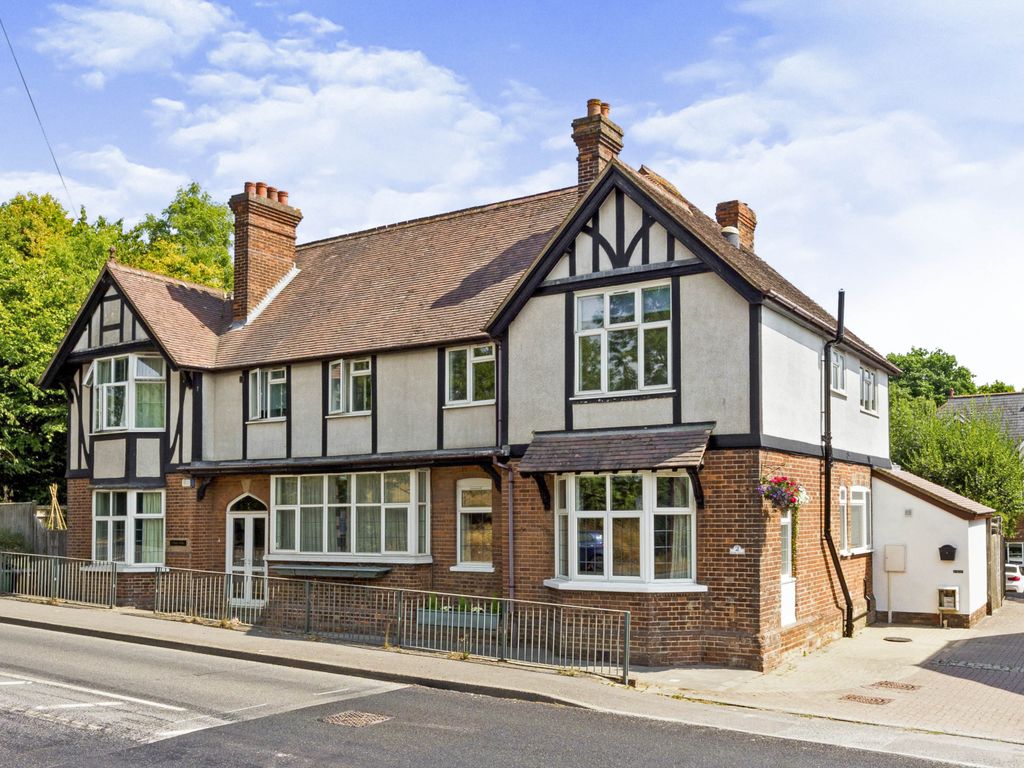 Duke Villas, Hawkhurst Road, Cranbrook TN17
