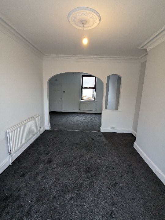 2 bed terraced house to rent in Eden Terrace, Chilton DL17, £450 pcm