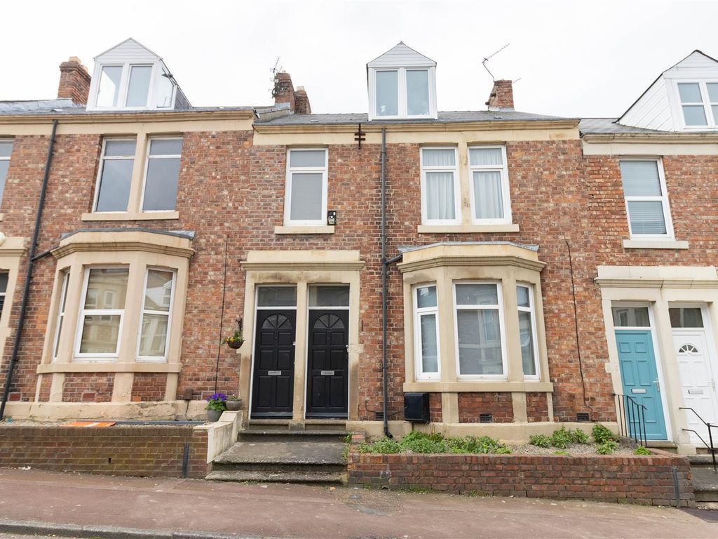 4 bed for sale in Rectory Road, Bensham, Gateshead NE8, £