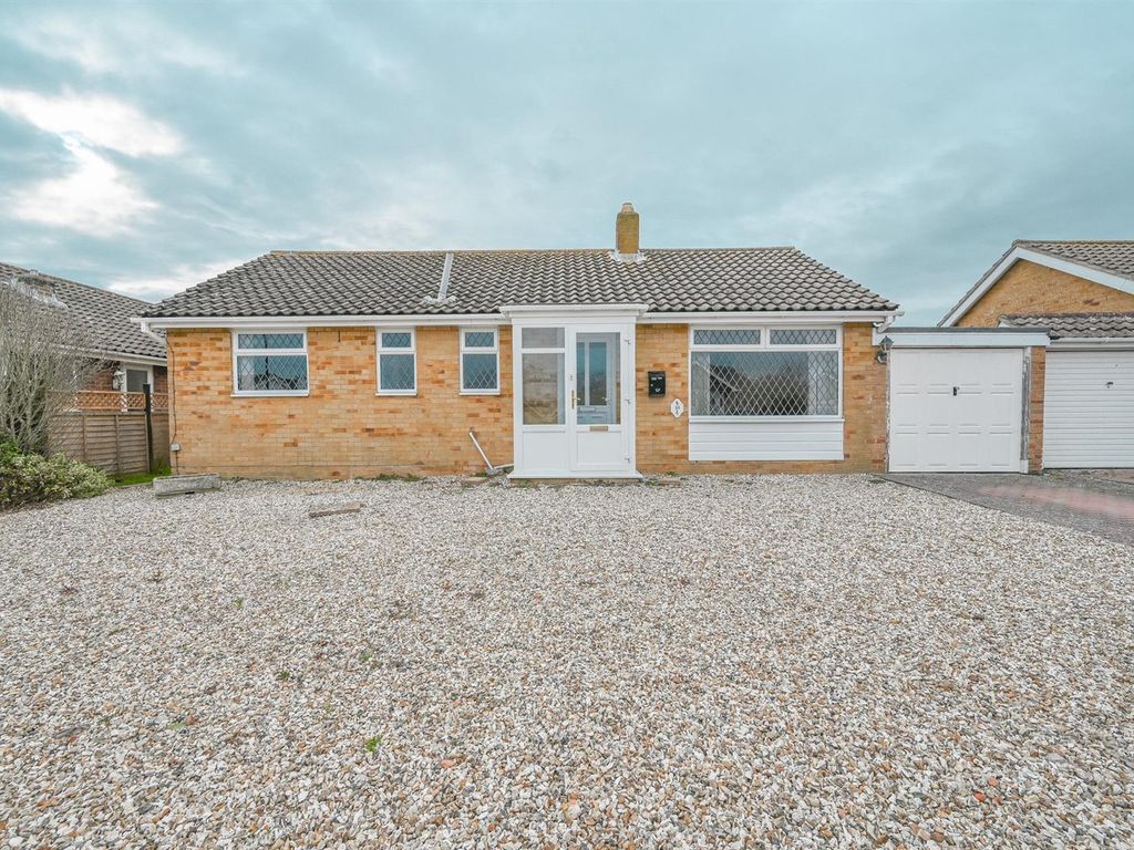 2 bed detached bungalow for sale in Church Way, Pagham, Bognor Regis PO21 Zoopla